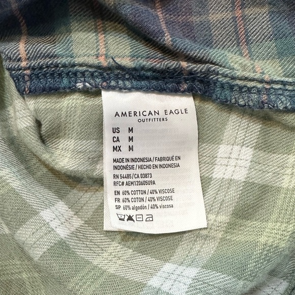 AEO Flannel Plaid Patchwork Button Down Cropped Shirt Size Medium - Picture 10 of 12